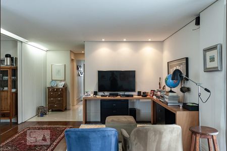 Sala de apartamento à venda com 3 quartos, 140m² em Moema, São Paulo