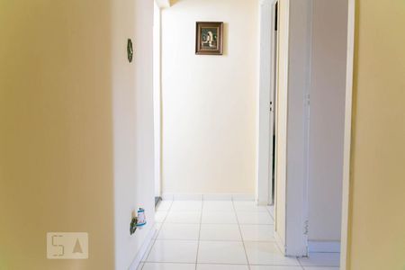 Casa à venda com 120m², 2 quartos e 2 vagas Casa à venda com 120m², 2 quartos e 2 vagasCorredor