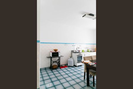 Casa à venda com 120m², 2 quartos e 2 vagas Casa à venda com 120m², 2 quartos e 2 vagasCozinha