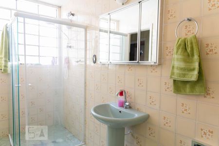 Casa à venda com 120m², 2 quartos e 2 vagas Casa à venda com 120m², 2 quartos e 2 vagasBanheiro