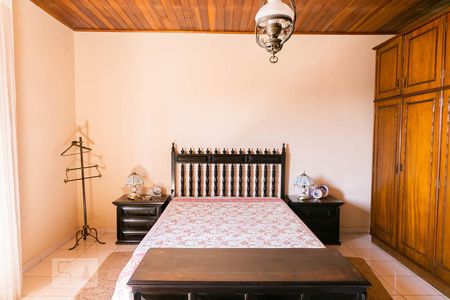 Casa à venda com 120m², 2 quartos e 2 vagas Casa à venda com 120m², 2 quartos e 2 vagasQuarto 1