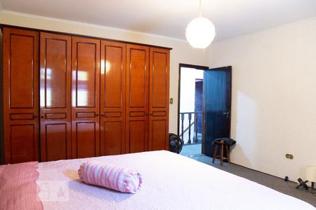 Casa para alugar com 224m², 4 quartos e 3 vagas Casa para alugar com 224m², 4 quartos e 3 vagasSuíte