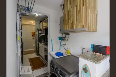 Apartamento à venda com 64m², 2 quartos e 1 vagaÁrea de Serviço