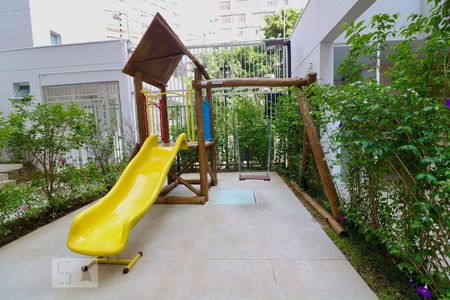 Apartamento para alugar com 32m², 1 quarto e sem vagaPlayground