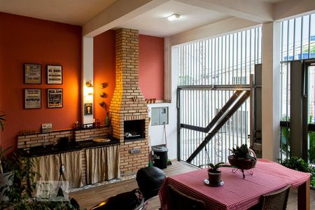 Casa à venda com 110m², 2 quartos e 2 vagasGARAGEM