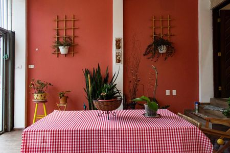 Casa à venda com 110m², 2 quartos e 2 vagasGARAGEM