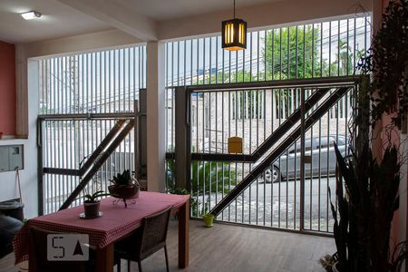 Casa à venda com 110m², 2 quartos e 2 vagasGARAGEM