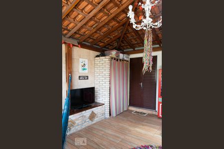 Casa à venda com 110m², 2 quartos e 2 vagasVARANDA