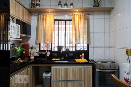 Casa à venda com 110m², 2 quartos e 2 vagasCOZINHA