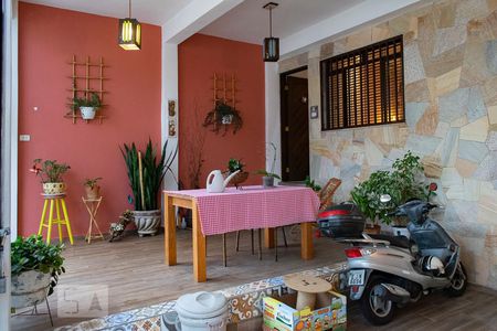 Casa à venda com 110m², 2 quartos e 2 vagasGARAGEM