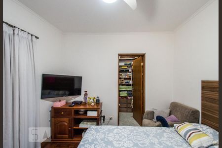 Casa à venda com 200m², 3 quartos e 3 vagasQuarto 3 Suíte