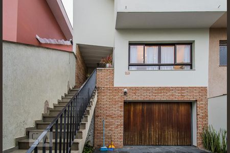 Casa à venda com 200m², 3 quartos e 3 vagasFachada