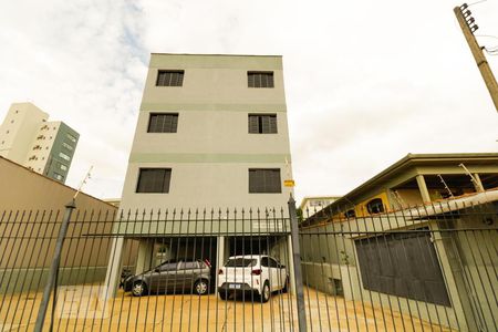 Apartamento à venda com 60m², 2 quartos e 1 vaga Apartamento à venda com 60m², 2 quartos e 1 vagaFachada