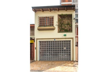 Casa à venda com 200m², 2 quartos e 2 vagas Casa à venda com 200m², 2 quartos e 2 vagasFachada