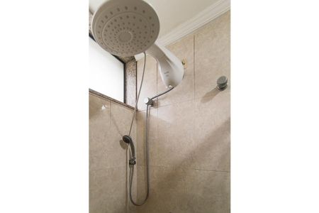 Casa à venda com 200m², 2 quartos e 2 vagas Casa à venda com 200m², 2 quartos e 2 vagasBanheiro - Suíte 1 chuveiro