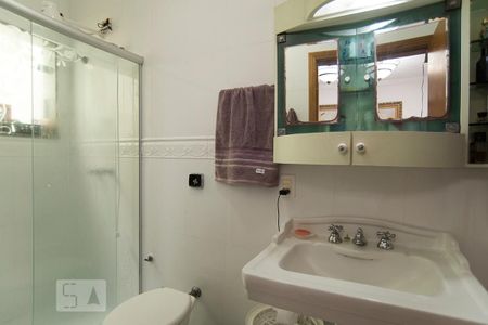 Casa à venda com 200m², 2 quartos e 2 vagas Casa à venda com 200m², 2 quartos e 2 vagasBanheiro - Suíte 2