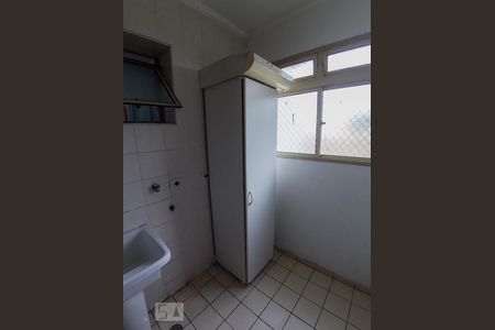 Apartamento à venda com 70m², 2 quartos e 1 vaga Apartamento à venda com 70m², 2 quartos e 1 vagaÁrea de Serviço
