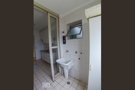 Apartamento à venda com 70m², 2 quartos e 1 vaga Apartamento à venda com 70m², 2 quartos e 1 vagaÁrea de Serviço