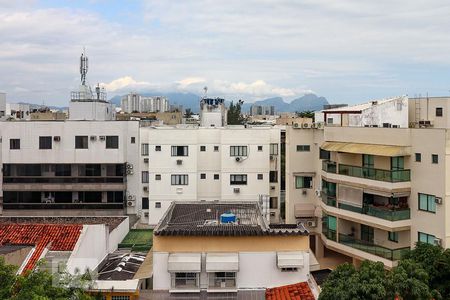 Apartamento à venda com 300m², 3 quartos e 2 vagas Apartamento à venda com 300m², 3 quartos e 2 vagasVista