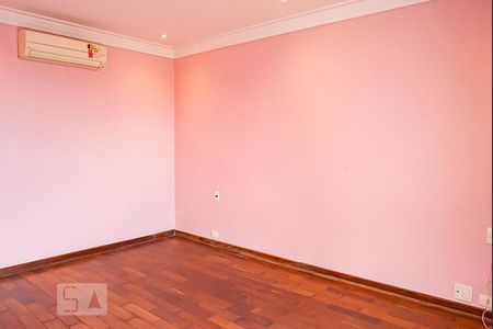 Apartamento à venda com 330m², 4 quartos e 4 vagas Apartamento à venda com 330m², 4 quartos e 4 vagasCobertura - Suíte 4
