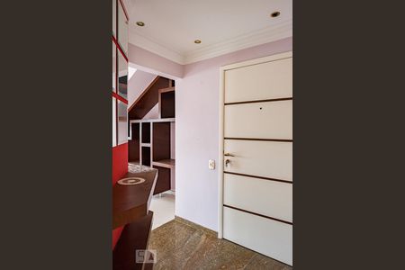 Apartamento à venda com 330m², 4 quartos e 4 vagas Apartamento à venda com 330m², 4 quartos e 4 vagasHall entrada