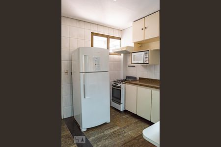 Apartamento à venda com 330m², 4 quartos e 4 vagas Apartamento à venda com 330m², 4 quartos e 4 vagasÁrea comum - Salão de festas