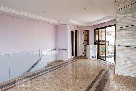 Apartamento à venda com 330m², 4 quartos e 4 vagas Apartamento à venda com 330m², 4 quartos e 4 vagasCobertura - Sala