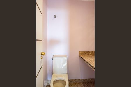 Apartamento à venda com 330m², 4 quartos e 4 vagas Apartamento à venda com 330m², 4 quartos e 4 vagasCobertura - Lavabo