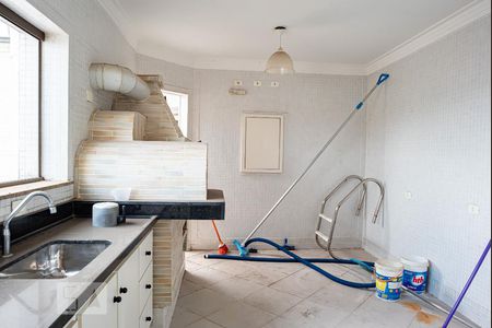 Apartamento à venda com 330m², 4 quartos e 4 vagas Apartamento à venda com 330m², 4 quartos e 4 vagasCobertura - Churrasqueira