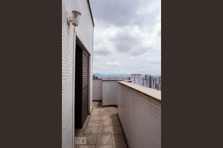 Apartamento à venda com 330m², 4 quartos e 4 vagas Apartamento à venda com 330m², 4 quartos e 4 vagasCobertura - Varanda