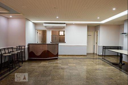 Apartamento à venda com 330m², 4 quartos e 4 vagas Apartamento à venda com 330m², 4 quartos e 4 vagasSalão de festas