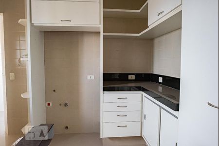 Apartamento à venda com 330m², 4 quartos e 4 vagas Apartamento à venda com 330m², 4 quartos e 4 vagasCozinha