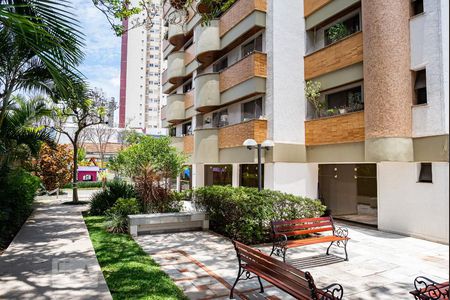 Apartamento à venda com 330m², 4 quartos e 4 vagas Apartamento à venda com 330m², 4 quartos e 4 vagasÁrea comum