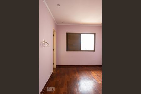 Apartamento à venda com 330m², 4 quartos e 4 vagas Apartamento à venda com 330m², 4 quartos e 4 vagasSuíte 2