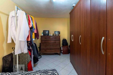 Apartamento à venda com 250m², 3 quartos e 4 vagas Apartamento à venda com 250m², 3 quartos e 4 vagasQuarto 1 - Casa Fundos