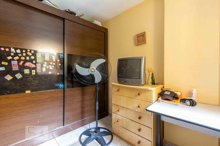 Apartamento à venda com 250m², 3 quartos e 4 vagas Apartamento à venda com 250m², 3 quartos e 4 vagasQuarto 2  - Casa Fundos