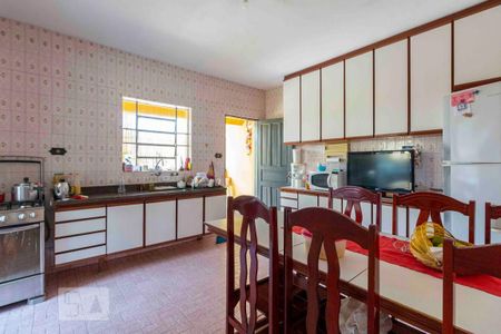 Apartamento à venda com 250m², 3 quartos e 4 vagas Apartamento à venda com 250m², 3 quartos e 4 vagasCozinha