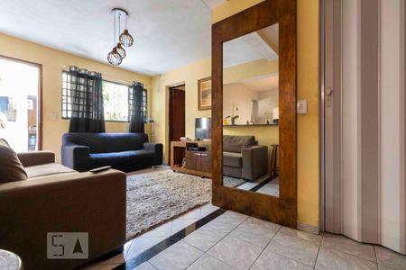 Apartamento à venda com 250m², 3 quartos e 4 vagas Apartamento à venda com 250m², 3 quartos e 4 vagasSala - Casa Fundos