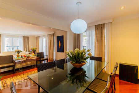 Apartamento para alugar com 245m², 3 quartos e 4 vagasSala de Jantar