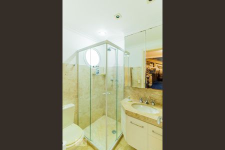 Apartamento para alugar com 245m², 3 quartos e 4 vagasSuíte 1 - Banheiro