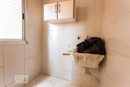 Apartamento para alugar com 74m², 2 quartos e 1 vaga Apartamento para alugar com 74m², 2 quartos e 1 vagaÁrea de Serviço