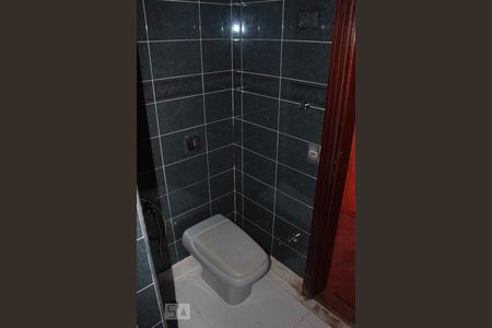 Apartamento à venda com 195m², 4 quartos e 2 vagasBanheiro 1