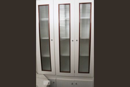 Apartamento à venda com 195m², 4 quartos e 2 vagasDetalhe Banheiro 2