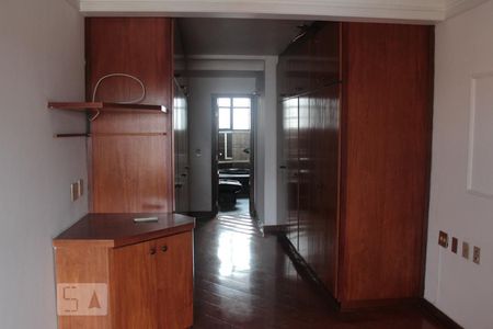 Apartamento à venda com 195m², 4 quartos e 2 vagasSuíte