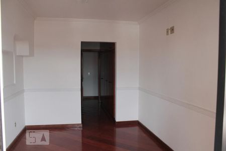 Apartamento à venda com 195m², 4 quartos e 2 vagasQuarto