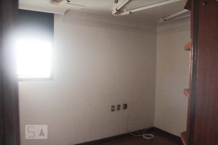 Apartamento à venda com 195m², 4 quartos e 2 vagasQuarto