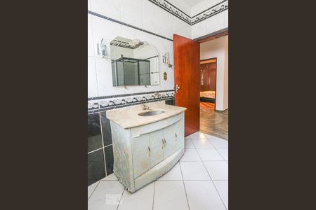 Casa à venda com 850m², 4 quartos e 7 vagas Casa à venda com 850m², 4 quartos e 7 vagasBanheiro