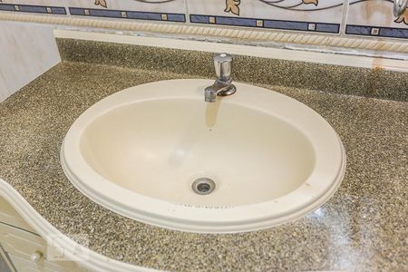 Casa à venda com 850m², 4 quartos e 7 vagas Casa à venda com 850m², 4 quartos e 7 vagasBanheiro Suite