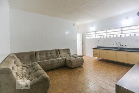 Casa à venda com 850m², 4 quartos e 7 vagas Casa à venda com 850m², 4 quartos e 7 vagasCozinha
