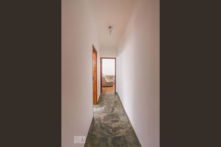 Casa à venda com 850m², 4 quartos e 7 vagas Casa à venda com 850m², 4 quartos e 7 vagasCorredor